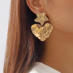 Brand Name: MaytrendsMaterial: MetalMetals Type: Zinc alloyItem Type: EarringsStyle: Cute/RomanticEarring Type: Drop EarringsShape\pattern: GeometricFine or Fashion: FashionGender: Women Vintage Punk, Metal Stars, Heart Dangle Earrings, Metal Heart, Heart Studs, Heart Earrings Studs, Simple Earrings