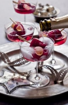 Party starter: Karen Martini's rosewater and raspberry popsicle with champagne. Rose Sorbet, Glace Fruit, Mix Drinks, Drink Bar, Munnar, Thirsty Thursday, How To Mix, Slushies, Champagne Glasses