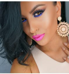 Royal blue in the lower lash line Valentines Day Makeup, Beauty Make-up, Face Beat, Makeup Eyes, Pink Lipstick, Day Makeup, Beauty And Makeup, Lipstick Makeup, Makeup Goals