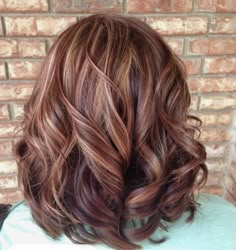 Autumn Hair Color, Balayage Hair Rose, Hairstyles Fall, Rambut Brunette, Autumn Hair, Fall Hair Color Trends, Fall Hair Color For Brunettes, Peinados Fáciles Para Cabello Corto