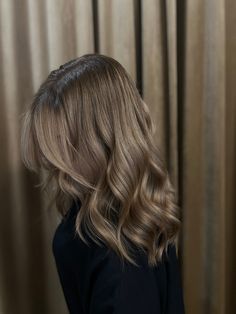 Subtle Dark Blonde Highlights, All Over Color Dark Blonde, Hair Color Inspo Natural, Dark Blonde All Over Hair Color, Dark Blonde With Brown Lowlights, Dark Neutral Blonde Hair Color, Very Natural Highlights On Brown Hair, Full Color Light Brown Hair, Light Brown Hair With Lowlights Ash