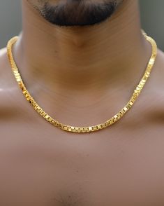 --- Crafted in GUARANTEED HIGH-QUALITY 18-Karat GOLD -- Pure Gold Material, Not Gold-Filled or Plated --- At a 3.00 millimeter thickness this chain is available in 18" to 22" lengths. 18 inches - 3 mm : 11.79 gr (grams weight) 20 inches - 3 mm : 13.10 gr 22 inches - 3 mm : 14.42 gr Closure: Lobster Claw ( Strong and Durable ) Chain style: Box Chain - 18K Yellow Gold Please feel free to message me for any custom sizing! * A gold Box chain necklace is an accessory that instantly takes your style t Good Chain For Men, Mens Gold Chain Necklace Style, Men’s Gold Chain, Mens Chain Designs, Neck Chain For Men, Man Gold Bracelet Design, Mens Gold Chain Necklace, Gold Chain Men, Gold Neck Chain