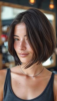 Bob Hairstyles Long Front Short Back, Bob Hair Styles For Round Face, Bob Deep Side Part, Hair Styles Chin Length, Sleek Chin Length Bob, Short Hair Mid Size Woman, Chin Length Bob Square Face, Short Haircut With Face Framing