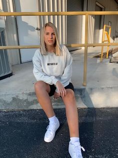 Cute Airforce Outfits, Styling White Air Force 1 Women, Cute Airforce 1, Outfits With Forces, Outfits With Air Forces, Air Force Ones Outfits, Airforce 1 Outfit