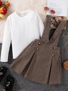 Girls Dresses Diy, Blouse Casual Fashion, Kids Blouse, Modest Fashion Outfits, Stylish Kids, Modern Outfits