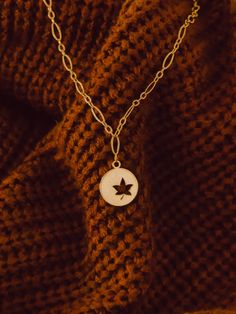 Chunky Knitted Sweater, Maple Leaf Necklace, Gold Coin Jewelry, Fall Necklace, Gold Pendent, Delicate Gold Jewelry, Autumn Necklace, Small Elephant, Gold Bridal Jewellery Sets