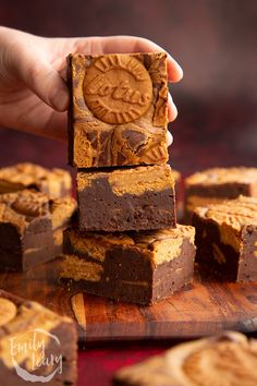 Cadbury Brownies, Blondies Recipe Easy, Biscoff Recipes, Sweet Boxes, Chocolate Ganache Frosting, Chocolate Slabs, Biscoff Spread