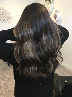 Elevated Brunette Hair, Subtle Highlights On Dark Hair, Lived In Highlights Brunette, Subtle Dimensional Brunette, Subtle Balayage Black Hair, Subtle Highlights For Dark Hair, Brunette With Subtle Highlights, Dimensional Brunette Dark, Subtle Brown Balayage