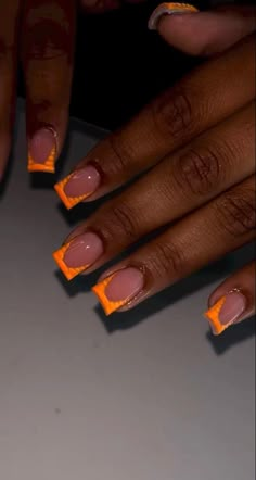 Orange Nails Design Ideas, Orange Short Nails Ideas, Coloured French Tip Acrylic Nails, Orange Square Acrylic Nails, Body Suit Outfits Black Women, Nail Ideas Black Women, Summer Nails Black Women, Mommy Nails, Volleyball Picture