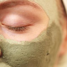 Tencha is a type of Japanese green tea leaf that is used to make matcha. The Tencha Facial Mask targets uneven skin tone and inflammation, providing deep exfoliation and nourishment for a refreshed and glowing complexion. Key Features: Organic Matcha: Rich in EGCG, a powerful antioxidant found in green tea, matcha reduces inflammation, evens skin tone, and boosts elasticity. Colloidal Oatmeal: Soothes and moisturizes the skin with antioxidant and anti-inflammatory benefits. French Green Clay: Ge Normal Skin Care, Cucumber Face, Green Clay Mask, Green Tea Face Mask, Cucumber Face Mask, Cucumber For Face, Green Tea Face, French Green Clay, French Green