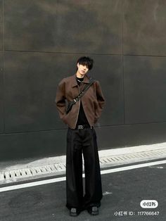 Japanese Men Style, Chinese Fashion Men, Outfit Catalog, Korea Outfit, Shifting Outfits, Korean Mens Fashion, Chinese Fashion Street, Chinese Fashion