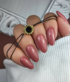 90+ Fall Nails To Try This Autumn - Blush & Pearls Fall Almond Nails, Autumn Manicure, Favourite Season, Cute Nails For Fall, Nail Care Tips, Blush Nails, Fall Acrylic Nails, Pearl Nails