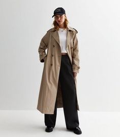 50 ideas de conjuntos de moda para el otoño Tufted Bag, Long Trench Coat Outfit, Ladies Trench Coat, Bag Shoot, Trenchcoat Outfit, White Culottes, Longline Trench Coat, Black Culottes