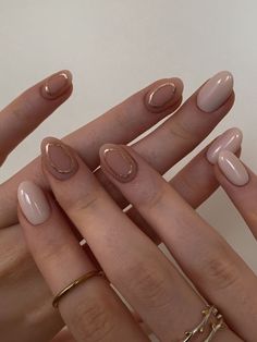 Natural Gelish Nails, Nail Art Nude Simple, Nailart Simple Elegant, Nail Art Simple Elegant Natural, Nail Art Simple Elegant Classy, Otoño Nails, Acrylic Nails Short, Uñas Ideas, Ideas Uñas