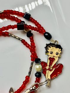 Vintage Betty Boop necklace , red and black beads Betty Boop Jewelry, Betty Boop Birthday, Bigfoot Gifts, Skates Shoes, Vintage Betty Boop, Betty Boop Cartoon, African Lace Dresses, Really Cute Nails, Cute Christmas Gifts