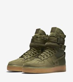 Prada Shoes Mens Boots Baskets Jordans, Nike Casual Shoes, Nike Sf Air Force 1, Nike Sf Af1, Nike Sf, Nike Casual, Michael Jordan Shoes, Shoes Green, Men With Street Style