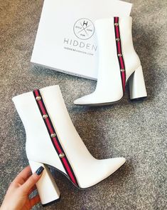 P ➫ @ FOREVEREE Stylish Heels, All About Shoes, White Boots, Dream Shoes, 2023 2024