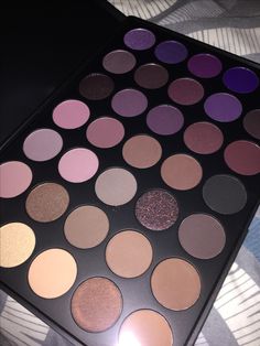 #morphe Acne Makeup, Lipstick Designs, Maybelline Makeup, Makeup Rooms, Favorite Makeup Products, Makeup Gift, Makeup Items