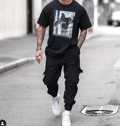 Hip Hop Concert Outfit Men, Black Clothes For Men, Casual Men Outfits Streetwear, Band Practice Outfit, Streetwear Men Outfits Street Fashion, Country Outfits For Men, Mens Edgy Fashion, Modern Streetwear