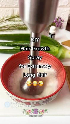 Aloeha! If you’re looking for a DIY aloe vera hair mask for hair growth, I got you! Here’s a totally easy recipe that is bursting with nutrients that supply your scalp with much-needed goodness for strong long and thick hair! Diy Hair Growth Spray, Hair Growth Serum Diy, Diy Hair Growth, Aloe Vera Hair, Homemade Hair Treatments, Aloe Vera Hair Mask, Healthy Natural Hair Growth, Hair Growth Spray