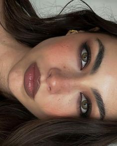 Brown Eye Makeup Aesthetic, Casual Cute Makeup, Makeup For Jeans Outfit, Dark Brown Hair Makeup Looks, Makeup For Hooded Almond Eyes, Dark Simple Eye Makeup, Brown Eyes Brown Hair Makeup, Dark Neutral Makeup, Middle Eastern Eye Makeup