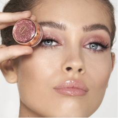 Charlotte Tilbury Pillow Talk Jewel Pot Eyeshadow Limited Edition Charlotte Tilbury Eyeshadow, Jewel Eyes, Pink Eyeshadow Palette, Charlotte Tilbury Pillow Talk, Charlotte Tilbury Makeup, Pink Eye Makeup, Cheek Makeup, Magical Makeup, Diamond Eyes