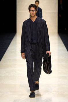 Giorgio Armani Menswear, Armani Menswear, Armani Vintage, Giorgio Armani Men, Men Moda, Gucci Spring, Menswear Fashion Show, Evening Jackets, Face Men