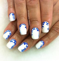 Holiday Nails Summer 2023 Blue, Blue China Nail Art, Italian Style Nails, Santorini Inspired Nails, Greece Blue Nails, China Pattern Nails, Chinoiserie Nails, Blue And White China Nails, Blue And White Floral Nails