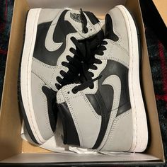 Great Condition Smoke Free Home Size 7 Men Shoes Air, Air Jordan 1 Retro High Og, Air Jordan 1 Retro High, Air Jordan 1 Retro, Jordans For Men, Jordan 1 Retro High, Jordan 1 Retro, Air Jordan 1, Jordan Shoes