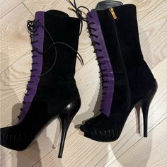 Worn Once, These Boots Are Beautiful And Elegant, Very Comfortable! Color Black And Purple Versace Shoes, Black And Purple, Platform Boots, Shoes Heels Boots, Black Heels, Purple And Black, Shoes Women Heels, Heeled Boots, Black Color