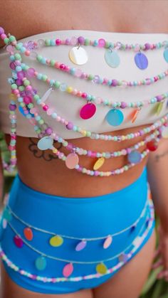 festival outfits Diy Festival Outfit, Carnaval Outfits, Carnaval Outfit, Pride Fashion, Festival Makeup Glitter, Festival Inspo, Festival Outfits Rave, Rave Gear, Look Festival