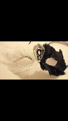 Masquerade Mask Diy, Masquerade Halloween Costumes, Masquerade Outfit, Masquerade Halloween, Masquerade Theme, Ball Mask, Mask Masquerade, Masquerade Costumes, Venetian Masks