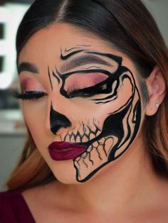 skeleton makeup: half face Skeleton Makeup Looks, Cool Skeleton Makeup, Makeup Looks For Halloween, Cool Skeleton, Skeleton Makeup, Party Makeup, K Beauty, Spirit Halloween, Glow Up?