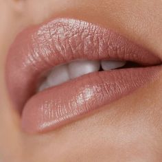 Wedding Lipstick Colors, Neutral Red Lipstick, Pinky Brown Lipstick, Best Bridal Lipstick, Lipstick For Wedding, Prom Lipstick, 90s Lipstick, Pale Olive Skin, Olive Skin Lipstick