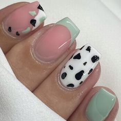 Sage Green Nails, Country Acrylic Nails, Rodeo Nails, Cowboy Nails, Western Nails, Country Nails, Fake Nails Designs, Cow Nails, Green Nail Designs