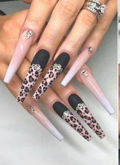 Fall Nail Art 2022, Nails Colors Fall, Fall Nails 2022 Color Trends, Nail Art Designs Fall, Fall Nails Colors, Nail Color Fall, Nail Art 2022, Hair 2022, Fall Gel Nails