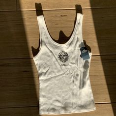 Hollister Slim Tank With Sun And Moon. White Tank In Size Xs With Detailing And New Not Worn With Tags. Hollister Clothes, Hollister Tops, Sun And Moon, White Tank, Hollister, White Black, White And Black, Black White