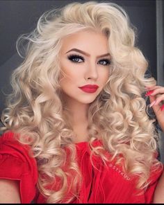 Short Box Braids, Blonde Curly Hair, Blonde Curls, Super Hair, Goth Art, Long Blonde Hair, Blonde Wig, Red Lipstick