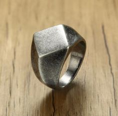 Material: Metal Compatibility: All Compatible Setting Type: Prong Setting Item Type: Rings Shape\pattern: Geometric Material: Stainless Steel Surface Width: 16mm Shape\pattern: Geometric Signet Ring For Men, Mens Stainless Steel Rings, Bf Gifts, Signet Ring Men, Punk Vintage, Men Jewelry, Ring For Men, Rings Cool