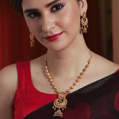 Mara Necklace Set Chandbali Necklace Set Gold, Half Set Gold Jewelry, Simple Necklace Gold Indian, Gold Necklace Set Simple, Simple Gold Necklace Designs, Necklace Designs Gold Indian, Gold Neck Chain, Gold Necklace Indian, Gold Necklace Indian Bridal Jewelry