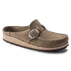 Buckley Suede Leather Tea | BIRKENSTOCK Birkenstock Buckley Clog, European Vacation Outfits, Birkenstock Buckley, Fox Outfit, Z Shoes, Worker Bee, Birkenstock Style, Fav Shoes, Cool Beans