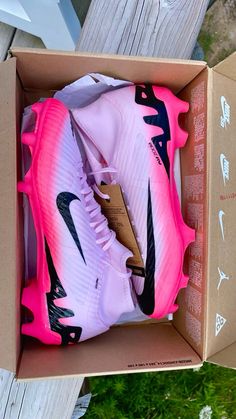 Cool Football Boots, Girls Soccer Cleats, Nike Soccer Cleats, Cleats Soccer