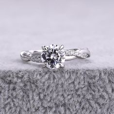 Louily Sterling Silver Twist Round Cut Engagement Ring – louilyjewelry Jewelry Tags, Gift Package, Perfect Engagement Ring, Ring Size Guide, Promotional Gifts