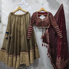 Dress Ideas Indian, Floral Dress Ideas, Simple Lehenga, Indian Outfits Lehenga, Lehenga Designs Simple, Desi Fashion Casual, Choli Designs, Women Dresses Classy, Indian Dresses Traditional