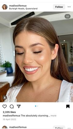 Dewey Natural Makeup, Youthful Wedding Makeup, Super Natural Wedding Makeup, Natural Glowy Wedding Makeup Brunette, Wedding Neutral Makeup, Bridal Makeup Simple Natural Looks, Natural Bridal Eye Makeup, Natural Glam Makeup Blue Eyes Brown Hair, Wedding Makeup Glowy Natural