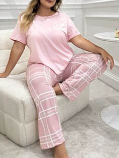 Plus Size Pajama Sleepwear Set With Letter Print Short Sleeve Top And Checked Pants Pink Cute  Short Sleeve Knitted Fabric Letter,Plaid Pant Sets Slight Stretch All Women Plus Sleep and Lounge, size features are:Bust: ,Length: ,Sleeve Length: Plus Size Pajamas Shein, Plaid Pant, Checked Pants, Long Pants Casual, Cute Letter, Plus Size Sleepwear, Plaid Pajama Pants, Plus Size Pajamas, Plaid Pajamas