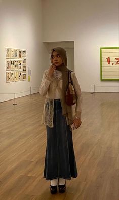 Hijab Y2k Outfit, Modest Y2k Fashion, Outfit Y2k Hijab, Hijabi Y2k Outfits, Y2k Vest Outfit, Y2k Hijab, Modest Y2k, Hijab Outfit Aesthetic, 1990 Style