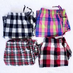 Warm cotton plaid adult pajama pants that are perfect for fall or winter. A perfect pair to wear on Christmas day! Comes with a stretchy elastic waistband for a comfortable fit. Also has pockets! Several different styles available. 100% Cotton BUY PAJAMA SET WITH LONG SLEEVE TOP HERE: https://www.etsy.com/listing/903455811/pajama-set-plaid-flannel-red-black?ref=listings_manager_grid BEFORE PURCHASING: Please take a look at all shop policies (located under the shop profile picture) for information on shipping, returns, and international  purchases TURN AROUND TIME Takes 2 business days to make dress Domestic Shipping:  First Class Shipping/Standard Shipping: 5-7 business days Priority Mail Shipping: 2-3 business days International Shipping: First Class/Standard Shipping: 2-3 Weeks  Priority Pink Pajama Pants, Pink Pajama, Adult Pajamas, Pink Pajamas, Christmas Pjs, Plaid Pajamas, Mens Pajamas, Green Christmas