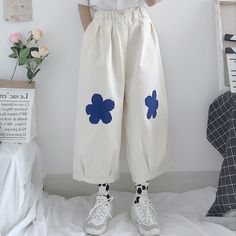 Worldwide Free Shipping! Size:One Size length:84CM/33''waist:62CM/24''hip:138CM/54.33'' Spring Summer Autumn Winter, Tomboy Style Outfits, Cute Flower, Straight Trousers, Tomboy Fashion, Pants Pattern, Cropped Trousers, Lingerie Sleepwear, Flower Print