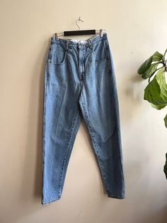 🏷️14 (W: 16in, H: 21in, Ins: 30in, L: 43in) | 90s baggy pant by Brittania. Loose fit 100% cotton denim jean. No flaws *All measurements taken flat 90s Baggy, Flaws And All, Baggy Pant, Baggy Jeans, Denim Jeans, Women Jeans, Favorite Outfit, Loose Fitting, Art Collection